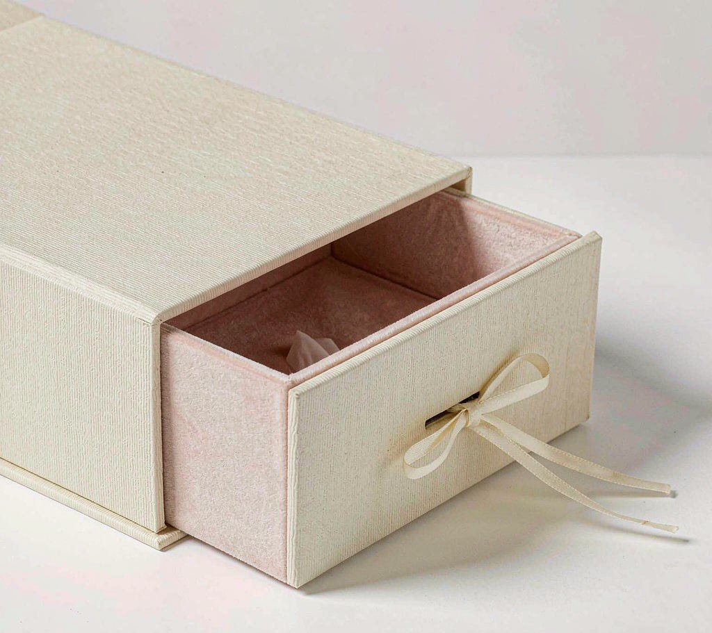 Sliding drawer gift box with velvet interior